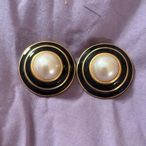 Vintage clip on Black and Gold Pearl Earrings